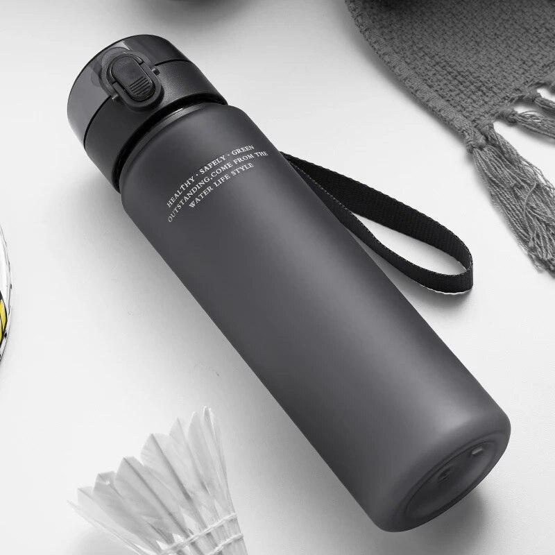 ขวดน้ำกีฬากันรั่วยี่ห้อ BPA ฟร - Sports Equipment Brands บทวิจารณ์และราคา